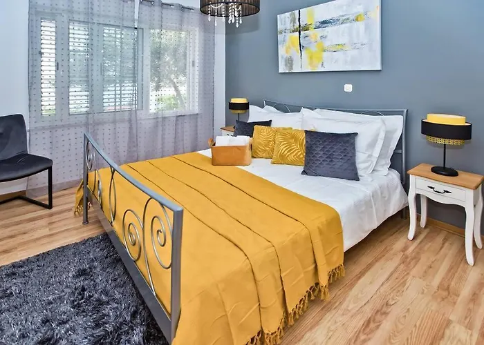 Tino With Two Sunny Terace Apartamento *