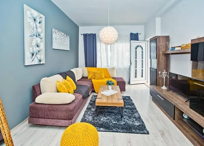 Tino With Two Sunny Terace Hvar Town