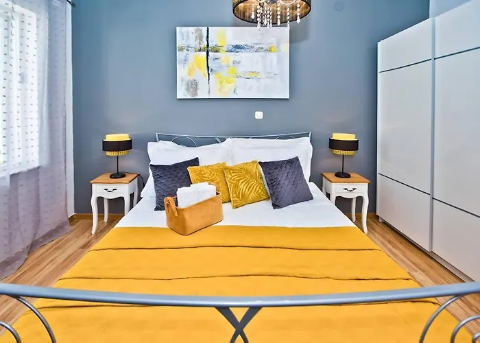 Tino With Two Sunny Terace *