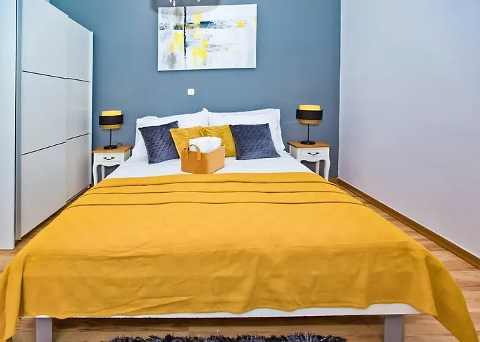 Tino With Two Sunny Terace Apartman