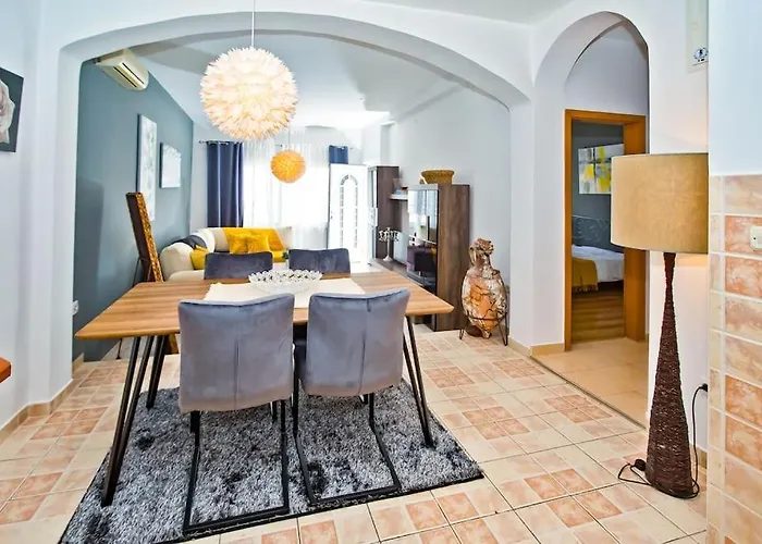 Apartamento Tino With Two Sunny Terace Hvar Town