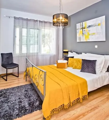 Tino With Two Sunny Terace